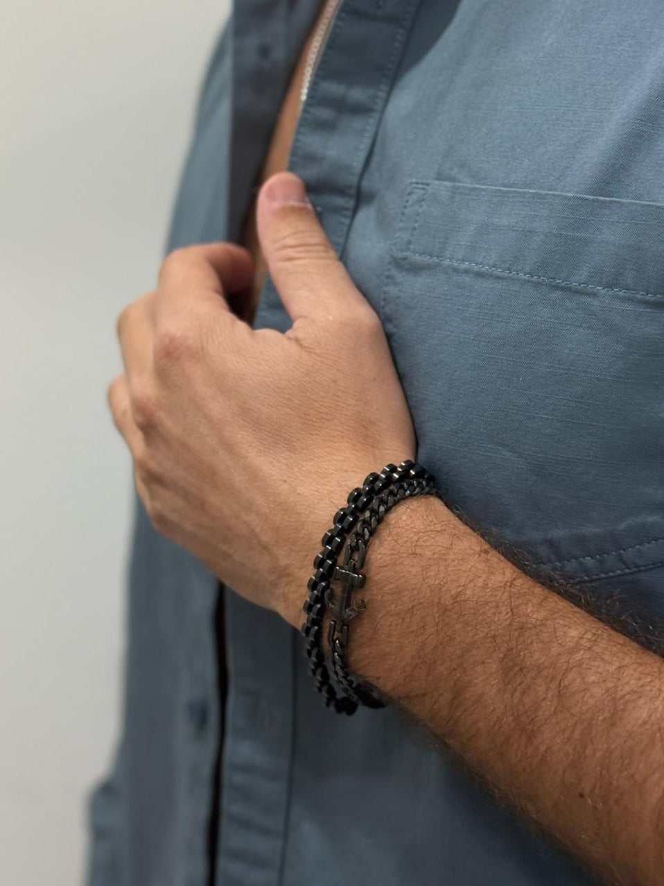 Pulseira Corrente Âncora Preta | VON VON x Ricardo Azedo