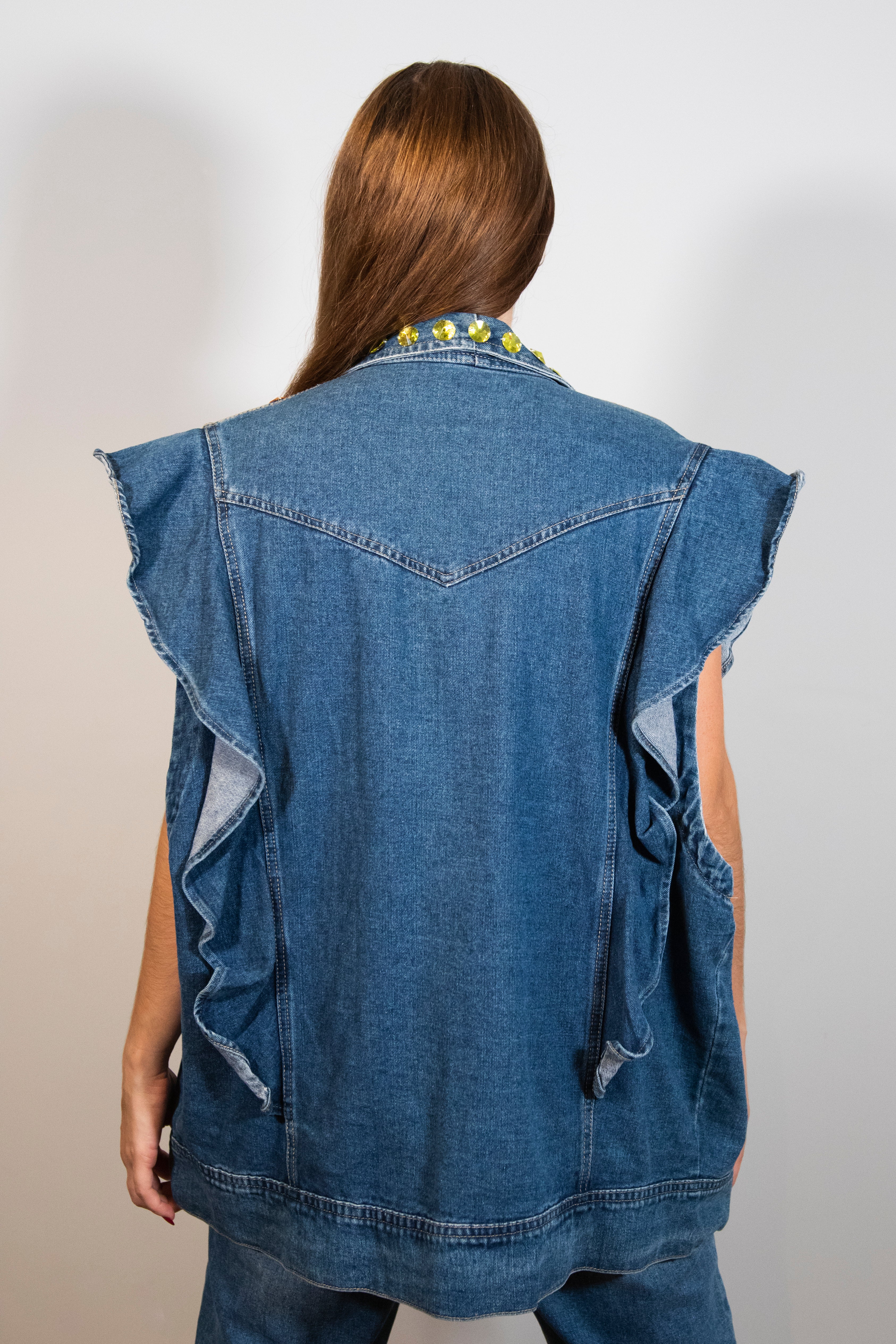 Colete oversized com brilhantes